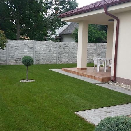 Rekreačný dom Flóra Vila Veľký Meder Exterior foto